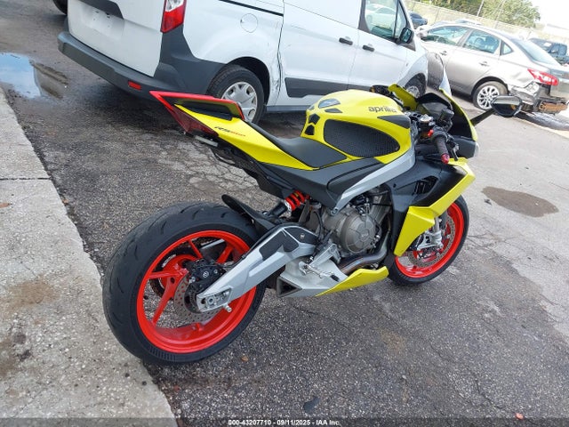 ZD4KSUG0XPS002048 Aprilia Rs