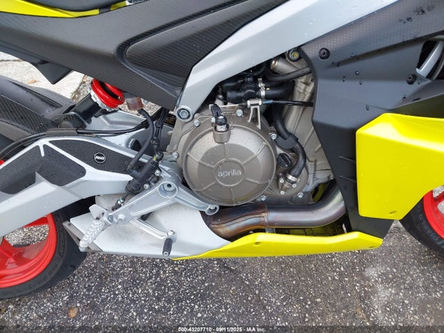 ZD4KSUG0XPS002048 Aprilia Rs