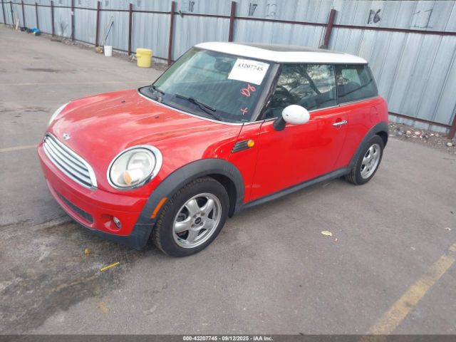 2007 MINI COOPER WMWMF335X7TT50881 Photo 1