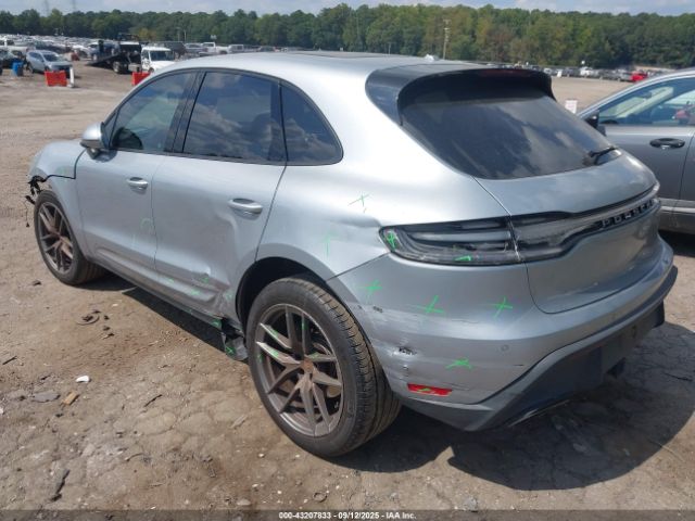 2023 PORSCHE MACAN WP1AA2A58PLB09868 Photo 2