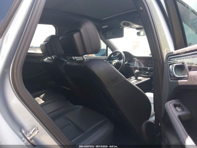 2023 PORSCHE MACAN WP1AA2A58PLB09868 Photo 7