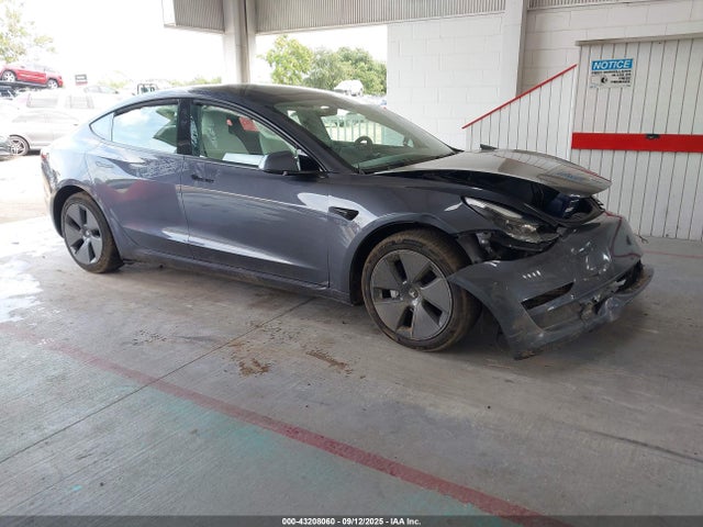 2023 TESLA MODEL 3 5YJ3E1EAXPF670060 Photo 0