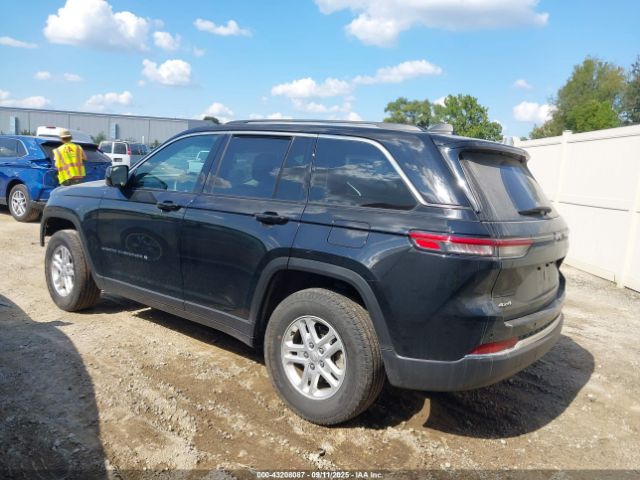 2023 JEEP GRAND CHEROKEE 1C4RJHAG4PC527143 Photo 2