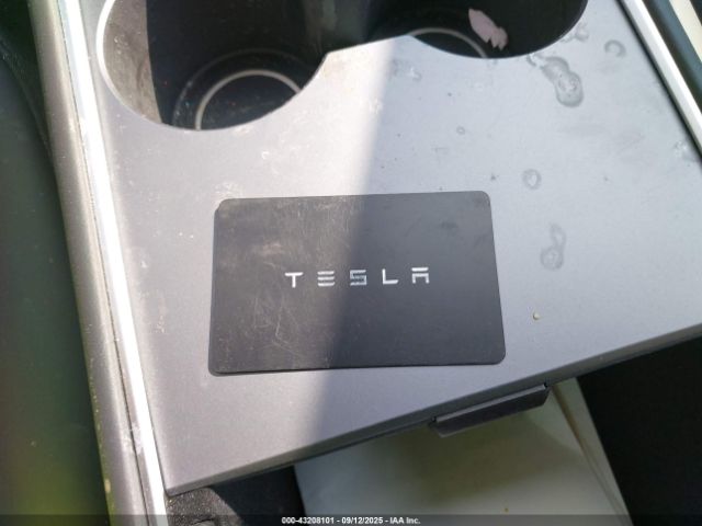 2025 TESLA MODEL Y 7SAYGDED0SA371231 Photo 10
