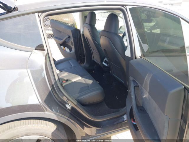 2025 TESLA MODEL Y 7SAYGDED0SA371231 Photo 7