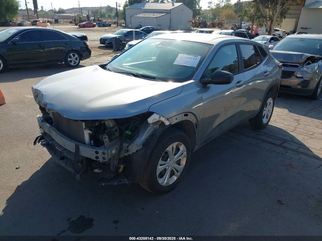 Chevrolet lih 2024 KL77LFE21RC164238 Image 2