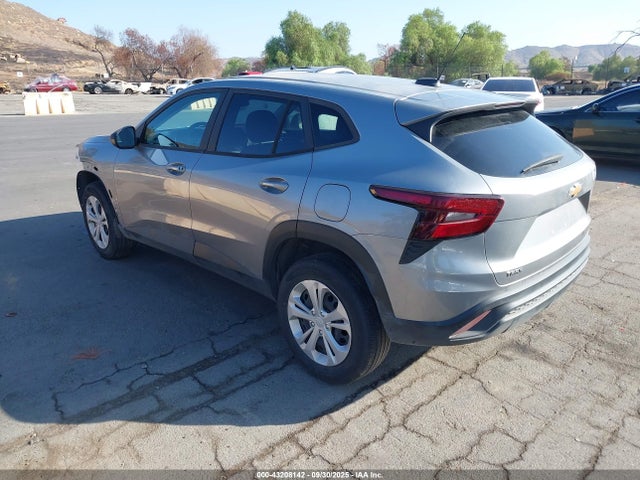 Chevrolet lih 2024 KL77LFE21RC164238 Image 3