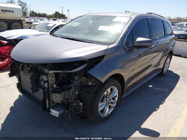 5TDJRKEC0RS188781 Toyota SIENNA XLE