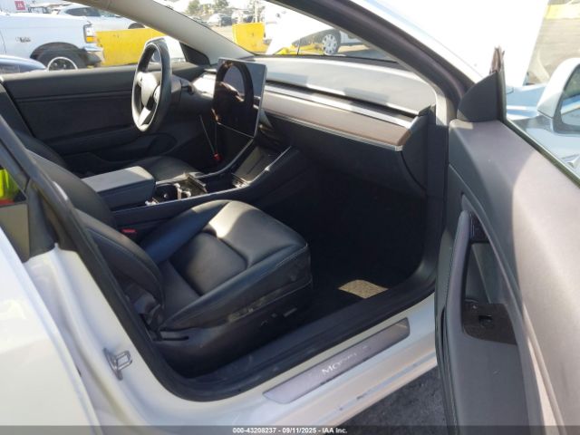 2018 TESLA MODEL 3 5YJ3E1EB4JF134317 Photo 4