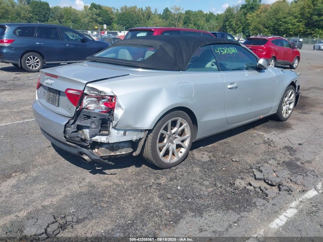 2010 AUDI A5 WAUCFAFH8AN022246 Photo 3