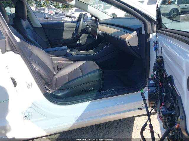 2020 TESLA MODEL 3 5YJ3E1EA7LF660287 Photo 4