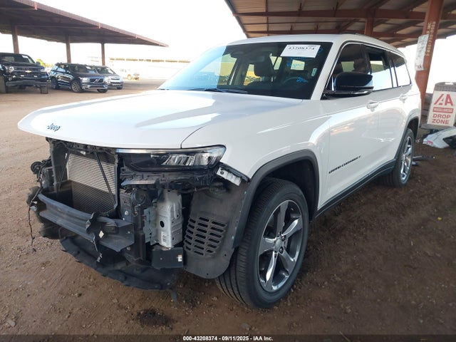 1C4RJJBG8M8175883 Jeep GRAND CHEROKEE L