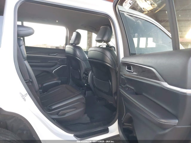 1C4RJJBG8M8175883 Jeep GRAND CHEROKEE L