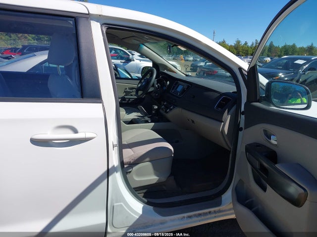 KNDMA5C13J6409818 KIA Sedona