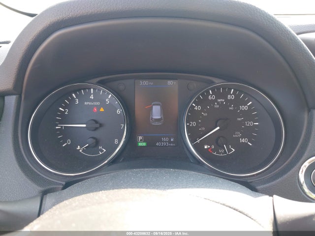 5N1AT2MT7JC817196 Nissan Rogue