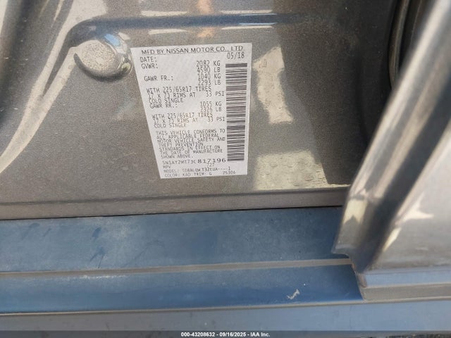 5N1AT2MT7JC817196 Nissan Rogue