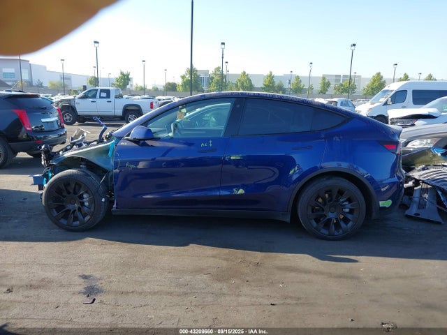7SAYGDEE9PA077875 Tesla 2023