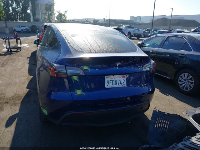 7SAYGDEE9PA077875 Tesla 2023