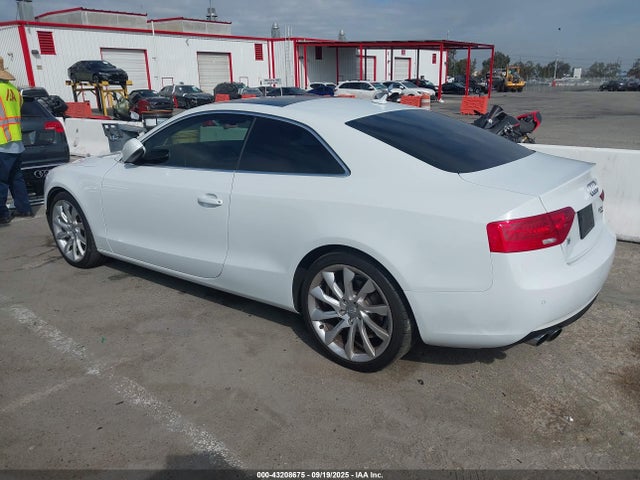2013 AUDI A5 WAULFAFR6DA064743 Photo 2