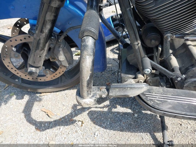 Harley-Davidson Twin Cam 103 2014 1HD1KBM12EB604592 Image 18