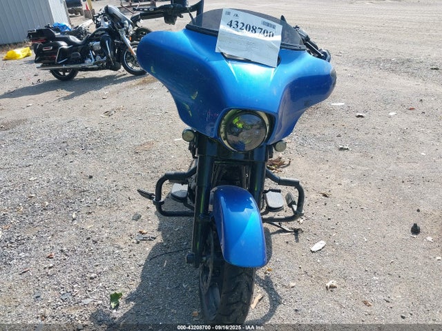 Harley-Davidson Twin Cam 103 2014 1HD1KBM12EB604592 Image 5