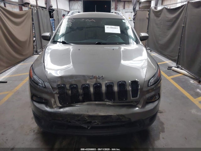 1C4PJLCS5GW258872 Jeep Cherokee