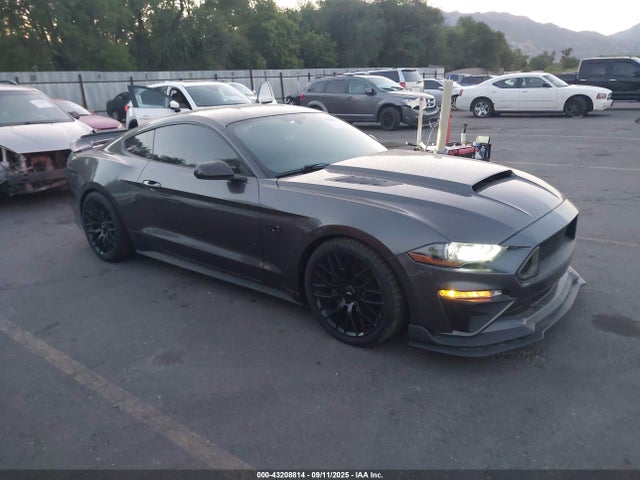 Ford 5.0l 4v premium fuel 2018 1FA6P8CF4J5185412 Image 1