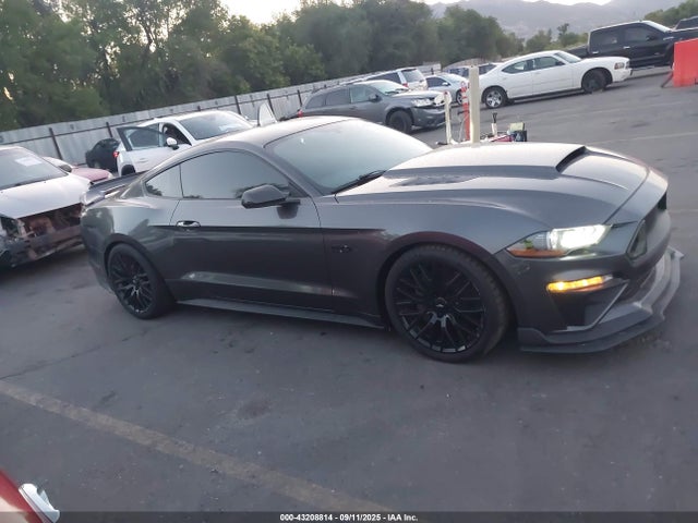 Ford 5.0l 4v premium fuel 2018 1FA6P8CF4J5185412 Image 13