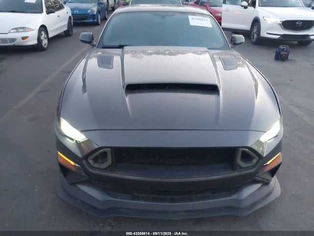 Ford 5.0l 4v premium fuel 2018 1FA6P8CF4J5185412 Image 6
