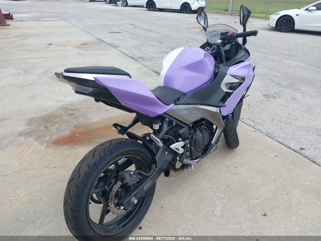 JKAEXKG11NDAJ0822 Kawasaki Ninja 400