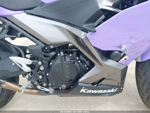 JKAEXKG11NDAJ0822 Kawasaki Ninja 400