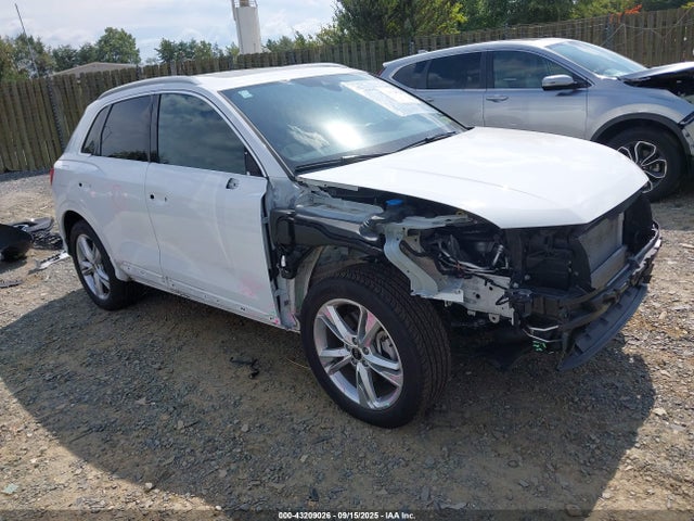 2024 AUDI Q3 WA1EECF34R1179476 Photo 0