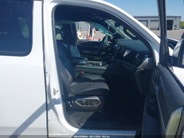 2022 JEEP WAGONEER 1C4SJVDT3NS178875 Photo 4