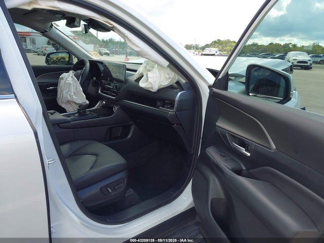 5TDACAB5XRS027291 Toyota a25a-fxs, 5nm+4nm