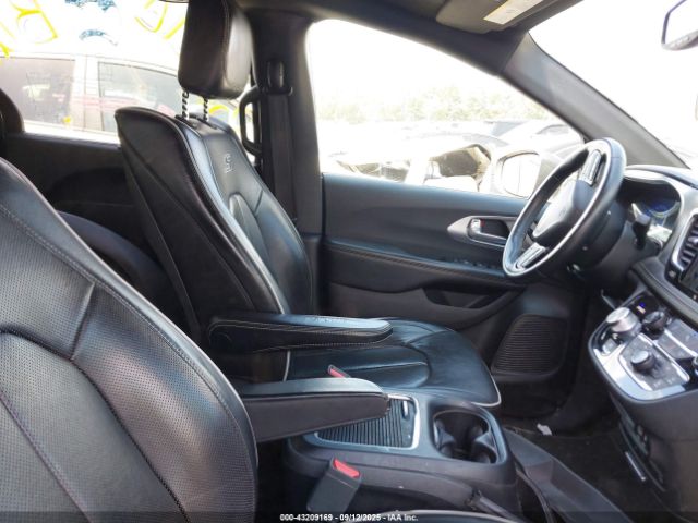 2019 CHRYSLER PACIFICA 2C4RC1GG0KR610478 Photo 4