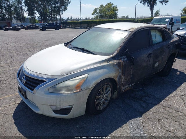 Nissan Altima 2015 1N4AL3AP7FC275936 Image 2