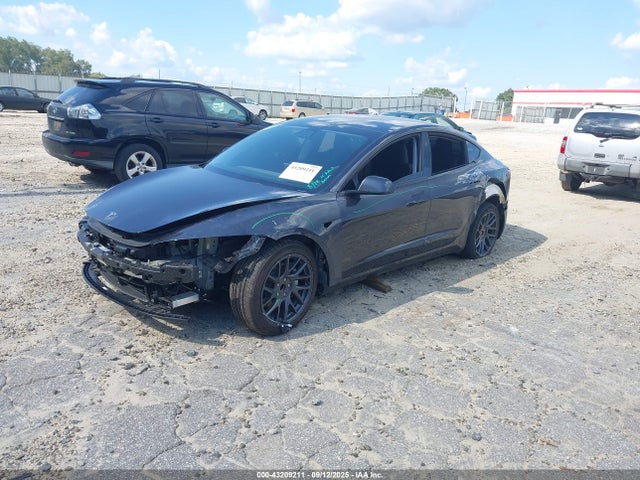 2025 TESLA MODEL 3 5YJ3E1EA9SF968009 Photo 1