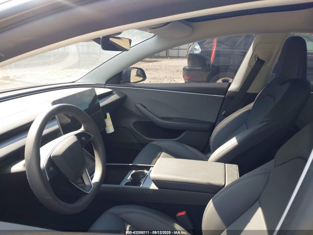 2025 TESLA MODEL 3 5YJ3E1EA9SF968009 Photo 4