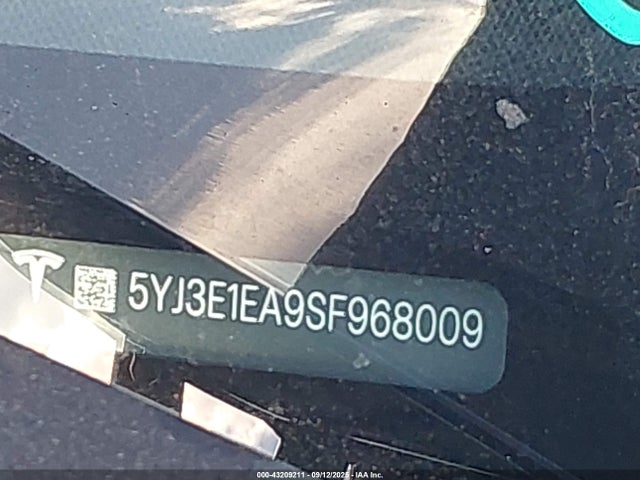 2025 TESLA MODEL 3 5YJ3E1EA9SF968009 Photo 8