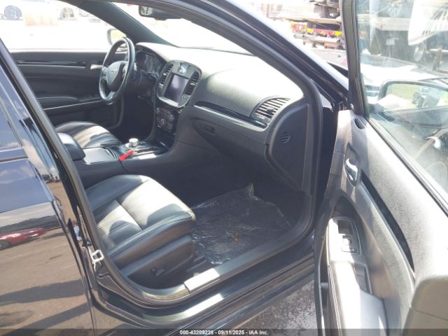 2022 CHRYSLER 300 2C3CCABG7NH136427 Photo 4