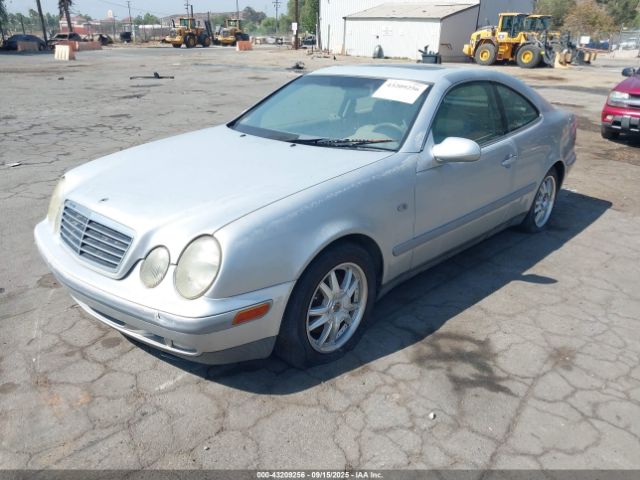 1999 MERCEDES-BENZ CLK 320 WDBLJ65G8XF092550 Photo 1