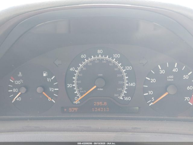 1999 MERCEDES-BENZ CLK 320 WDBLJ65G8XF092550 Photo 6