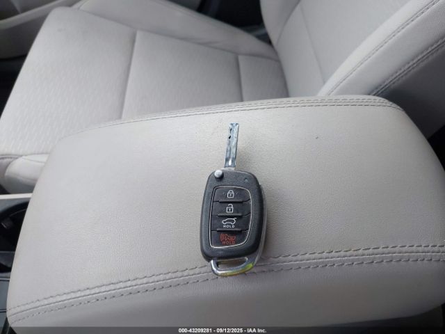 2019 HYUNDAI TUCSON KM8J2CA49KU999842 Photo 10