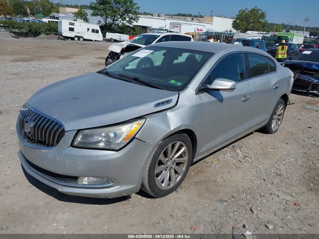 Buick lfx 2015 1G4GB5G31FF116802 Image 2
