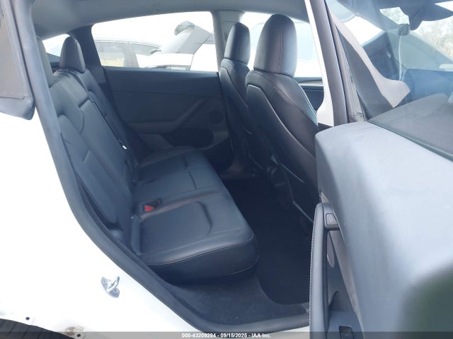 2023 TESLA MODEL Y 7SAYGDEF6PF807723 Photo 7