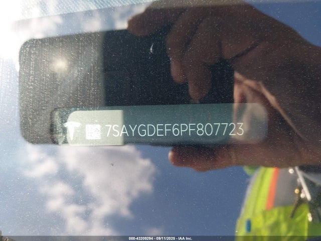 2023 TESLA MODEL Y 7SAYGDEF6PF807723 Photo 8