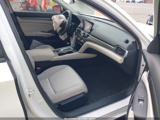 1HGCV3F19MA011158 Honda lfb2