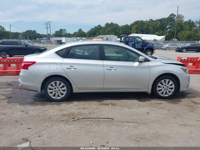 Nissan Sentra 2016 3N1AB7AP5GY237413 Image 13