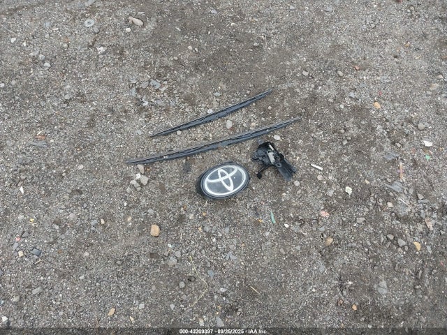 2018 Toyota Camry Le მანქანა იყიდება აუქციონზე, vin: 4T1B11HK5JU089510, აუქციონის ნომერი: 43209397