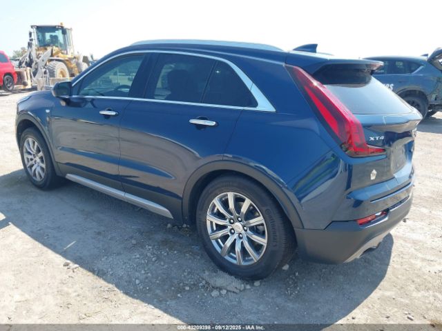 2019 CADILLAC XT4 1GYFZCR42KF163623 Photo 2
